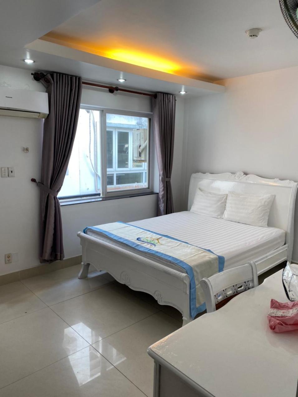 Laguna Hotel 3*