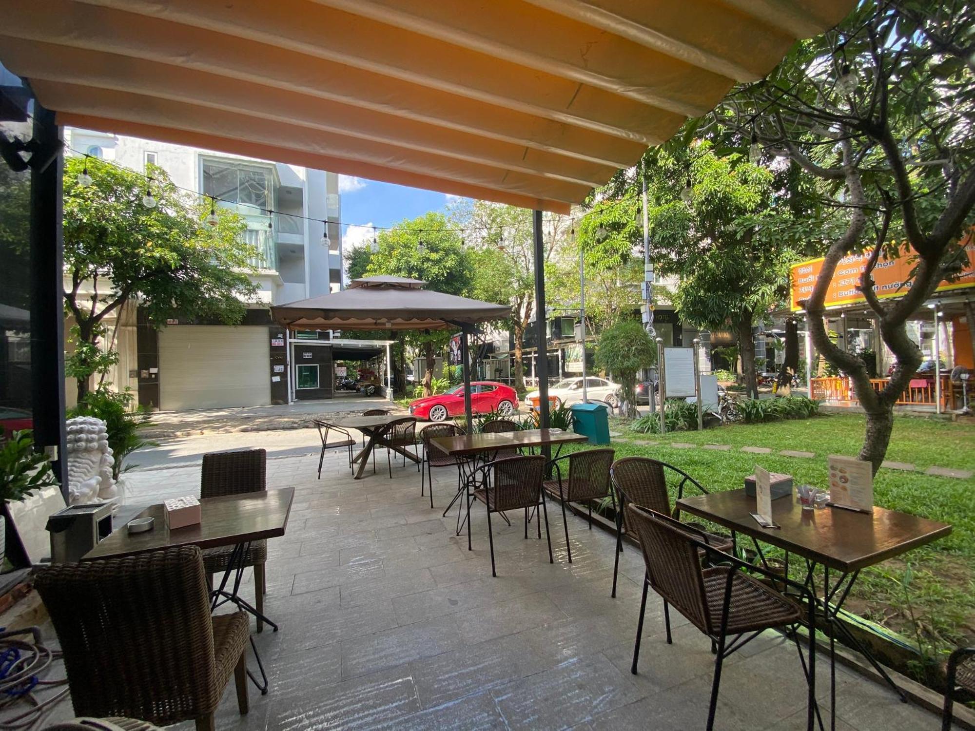 Laguna Hotel 3*